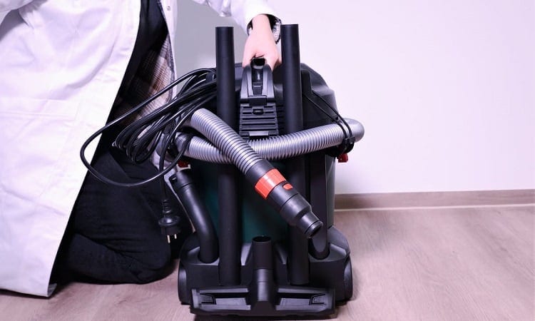 dry vacuum cleaner